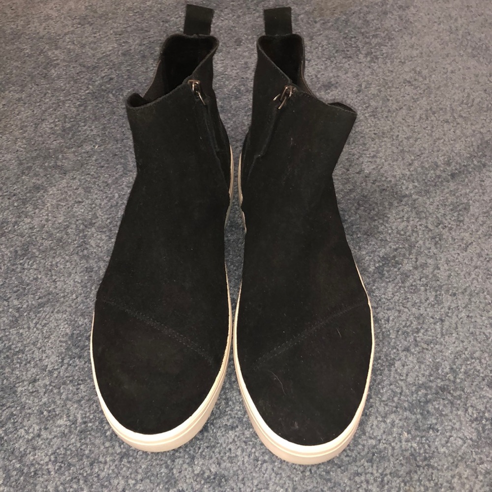 Tom’s bootie